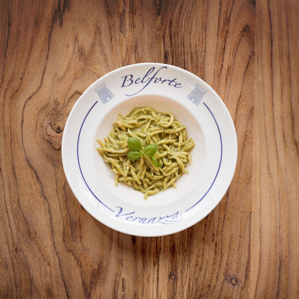 Piatto di pasta al pesto al ristorante Belforte Vernazza