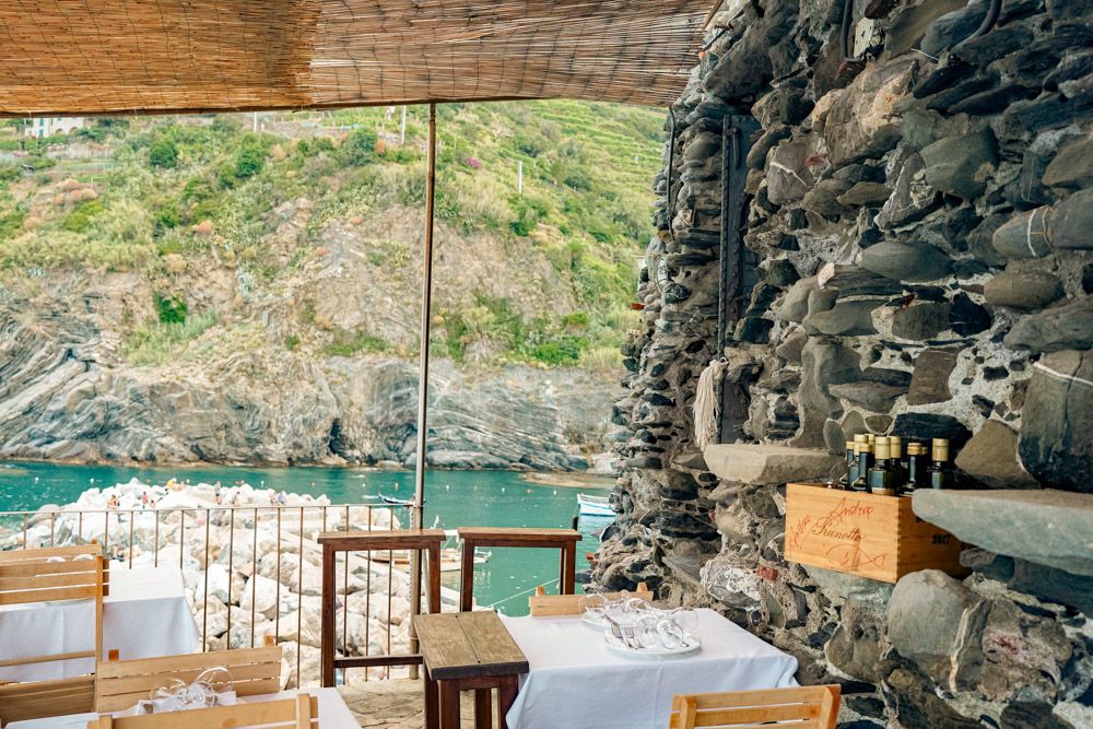 terrazzino frontale con vista mare presso ristorante Belforte Vernazza